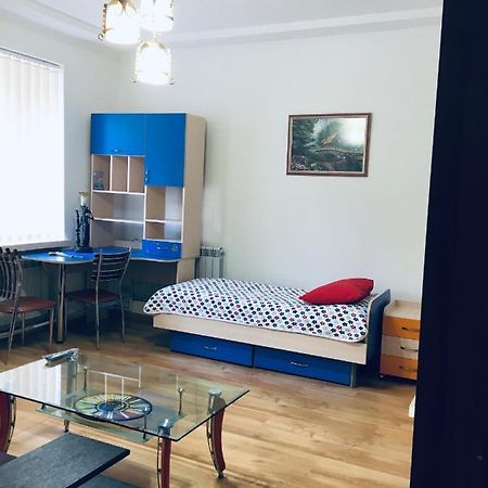 Апартаменти Centre Кам'янець-Подільский Екстер'єр фото